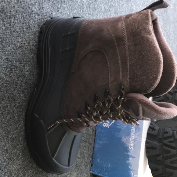 Men’s Winter Boots - Picture 4 of 8